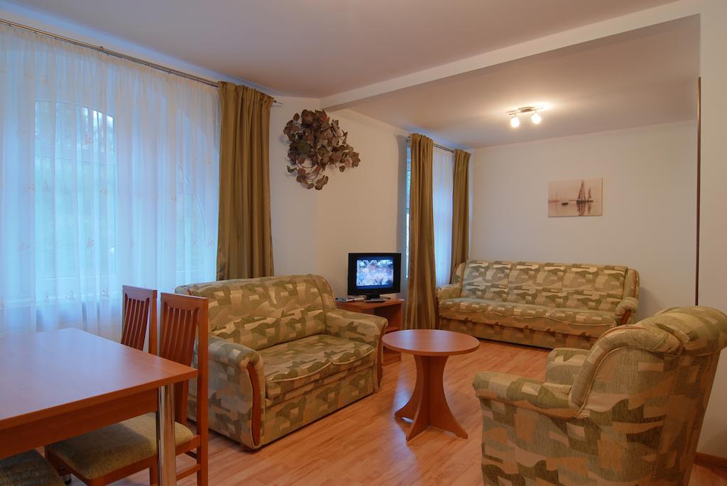 Apartamenty Carmen Szklarska Poręba Szoba fotó